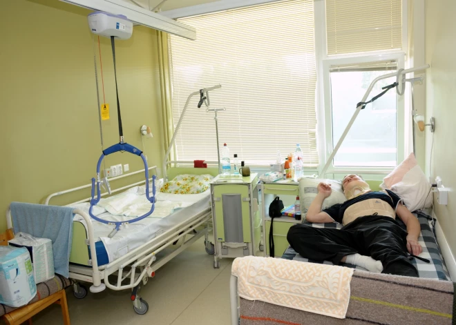 Средств не хватает: больницы могут сократить количество предоставляемых услуг или заставить людей платить больше