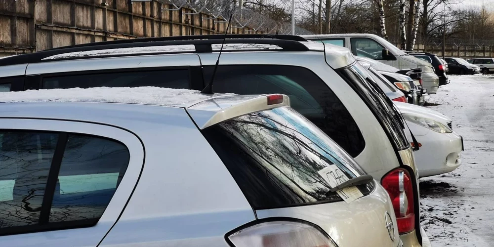 В покупке изъятых у пьяных водителей автомобилей активизировались спекулянты. (Фото: скриншот видео)