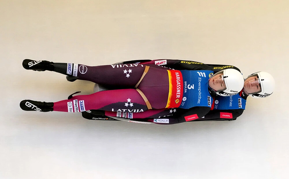 Divniekam Upīte/Ozoliņa pasaules čempionātā Oberhofā ceturtā vieta