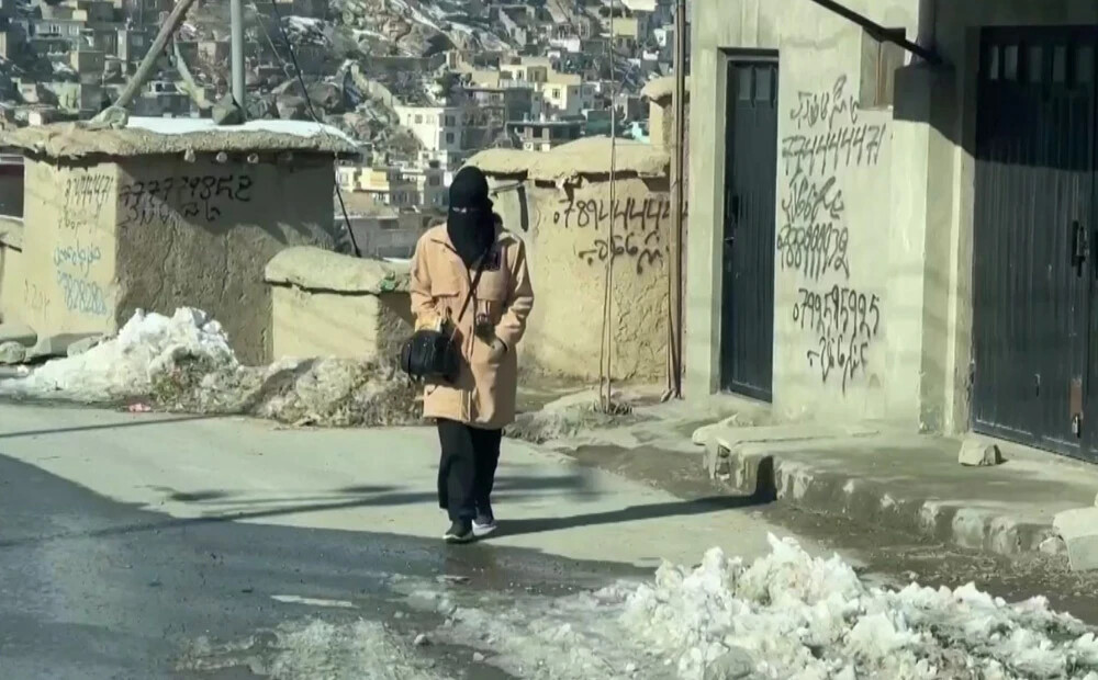 Aukstuma un bada pārņemtajā Afganistānā miruši 166 cilvēki