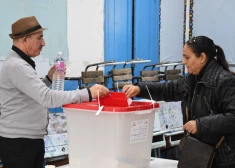 Tunisieši boikotējuši parlamenta vēlēšanu otro kārtu