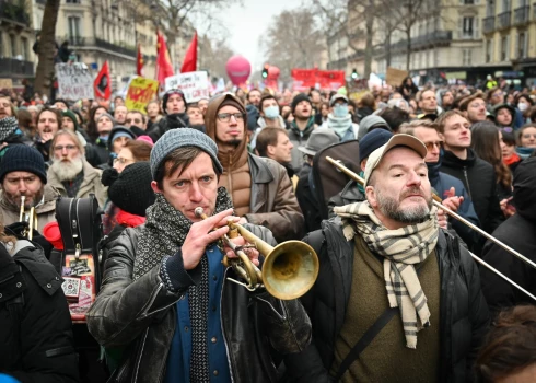 Общенациональная демонстрация против пенсионной реформы 19 января в Париже