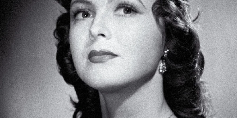 Nekronētā karaliene un teātra dīva Vija Artmane - viņai būtu jau 90