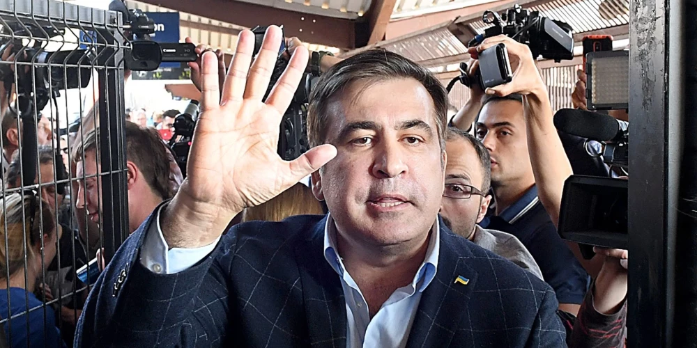 Грузинский и украинский государственный и политический деятель. Глава Исполнительного комитета Национального совета реформ Украины с 7 мая 2020 по 1 октября 2021. Занимал пост президента Грузии два срока подряд в 2004—2013 годах. Председатель партии Единое национальное движение, один из лидеров «Революции роз», в результате которой был отстранён от власти Эдуард Шеварднадзе.