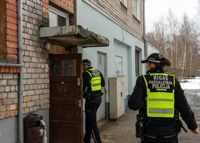 В Болдерае дверь полиции открыла окровавленная женщина; сожитель пояснил — "она упала"