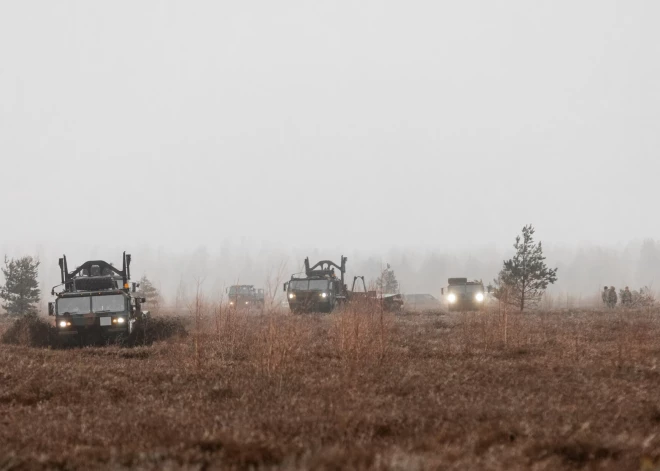 Процесс введения обязательной СГО застопорился - министр обороны считает, что это угрожает безопасности Латвии