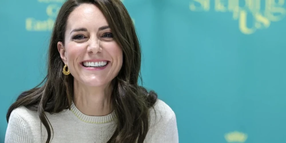 Возможно, Принцесса Уэльская надеется не на цветы, а на более серьезный подарок