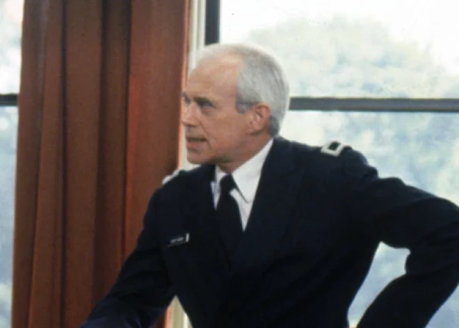 Умер звезда фильмов "Полицейская академия" Джордж Робертсон