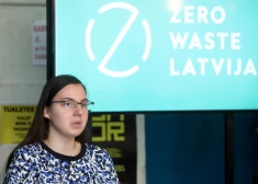 Organizācijas „Zero waste Latvija” valdes locekle, klimata eksperte Laura Treimane: „Ja pašlaik nopietni nedomāsim par klimata krīzi, tad nākotnē saskarsimies ar vēl augstākiem rēķiniem, lielākām pārtikas cenām… un izdzīvošana būs vēl dārgāka.”