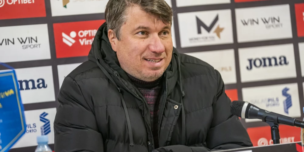 Aleksandrs Koliņko (dzimis 1975. gada 18. jūnijā, Rīgā) ir Latvijas futbola treneris un bijušais futbolists, vārtsargs. Aizvadījis 94 spēles Latvijas futbola izlasē, piedalījies 2004. gada Eiropas čempionāta finālturnīrā. Karjeras laikā pārstāvējis dažādus Latvijas klubus, spēlējis arī Krievijā, kā arī Anglijas klubā Crystal Palace. 2022. gada jūnijā kļuva par SK Super Nova galveno treneri.