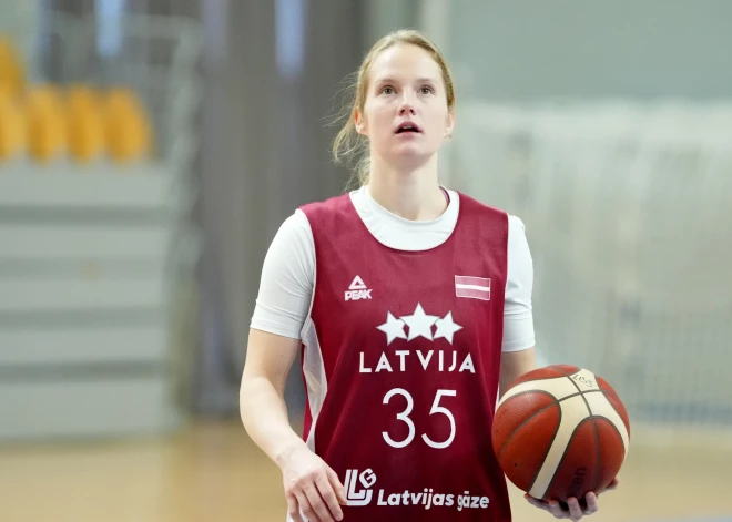 Latvijas sieviešu basketbola izlases spēlētāja Kate Vilka mediju dienas laikā "Rimi" Olimpiskajā centrā.