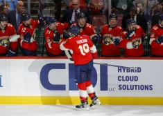 NHL Zvaigžņu spēles vērtīgākais spēlētājs Tkačaks turpina uguņot arī regulārajā sezonā