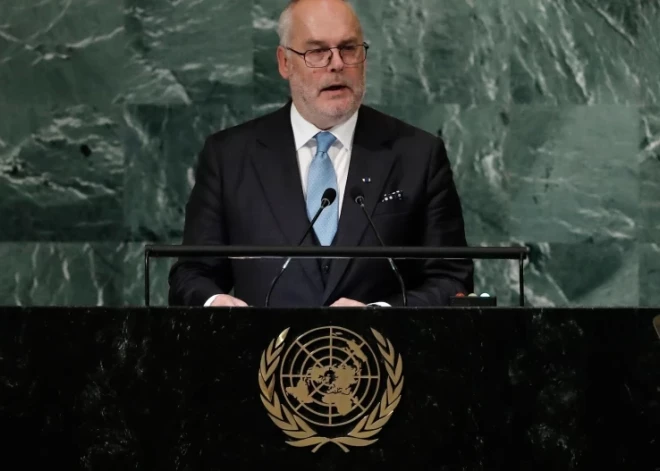 Эстония официально отозвала посла в России; он уже покинул РФ