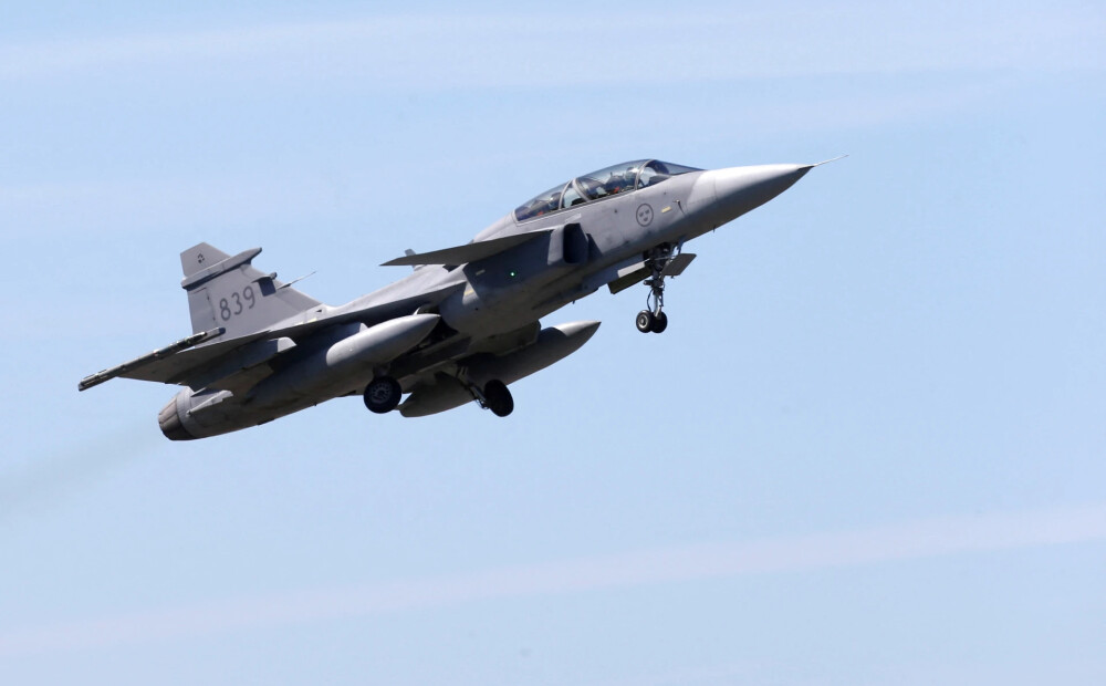 Zviedrija pēc iestāšanās NATO piedalīsies patrulēšanas misijā Baltijas valstu gaisa telpā