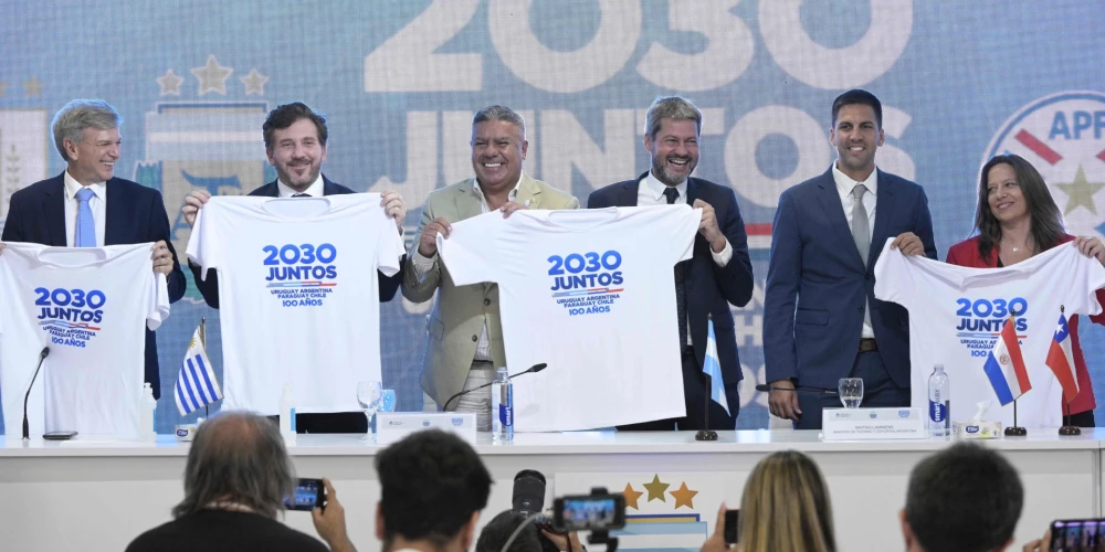Četras Dienvidamerikas valstis piesakās rīkot 2030.gada futbola Pasaules kausa finālturnīru
