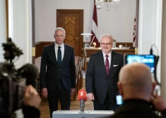 Kariņš un Levits vēlas CVK nodot Saeimas kompetencē