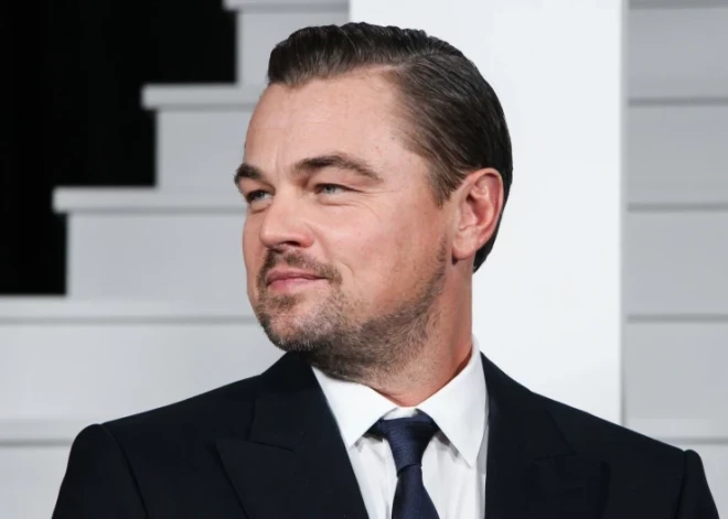 "Когда вышел "Титаник", она еще не родилась": ДиКаприо критикуют за роман с 19-летней моделью