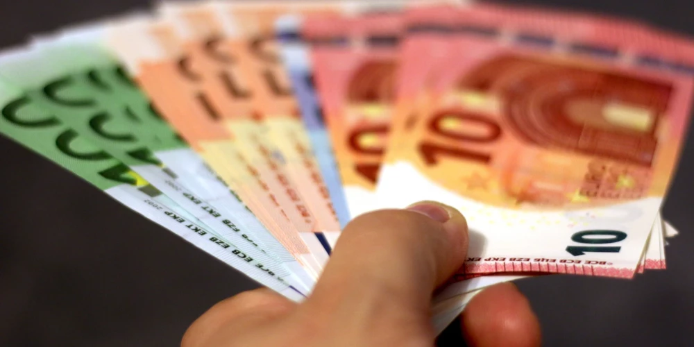 Drīzumā kredītu maksājumi varētu palielināties vēlreiz, jo atkal kāpusi EURIBOR likme