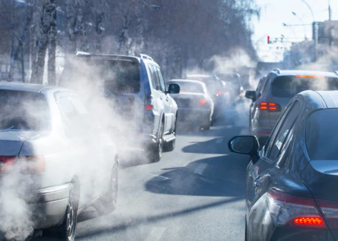 Gaisa piesārņojums izraisa vēzi un citas veselības likstas, bet jaunā pētījumā noskaidrotas vēl kādas īpaši negatīvas sekas
