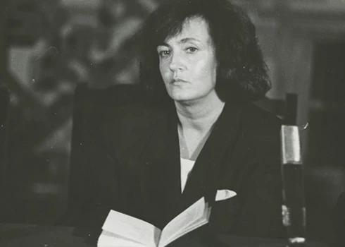 Aija Odiņa, gatavojot Viņa svētības Jāņa Pāvila II vizīti Latvijā.