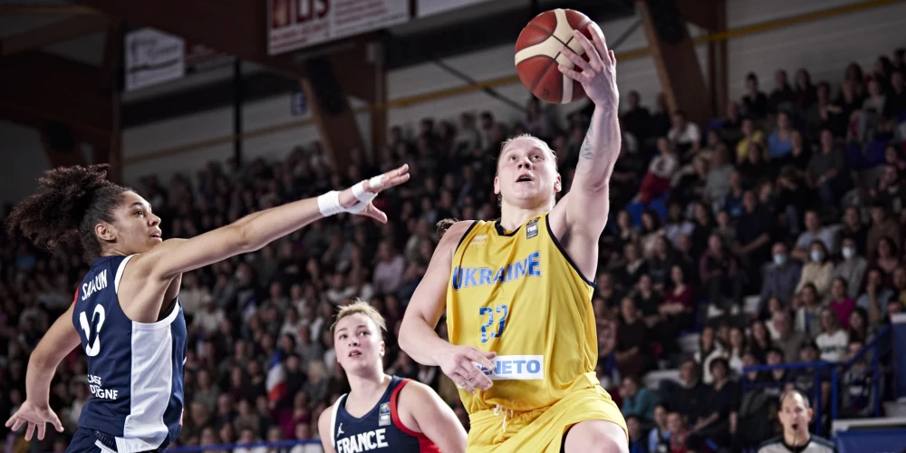 Ukrainas basketbolistes Rīgā svin uzvaru Eiropas čempionāta kvalifikācijas spēlē