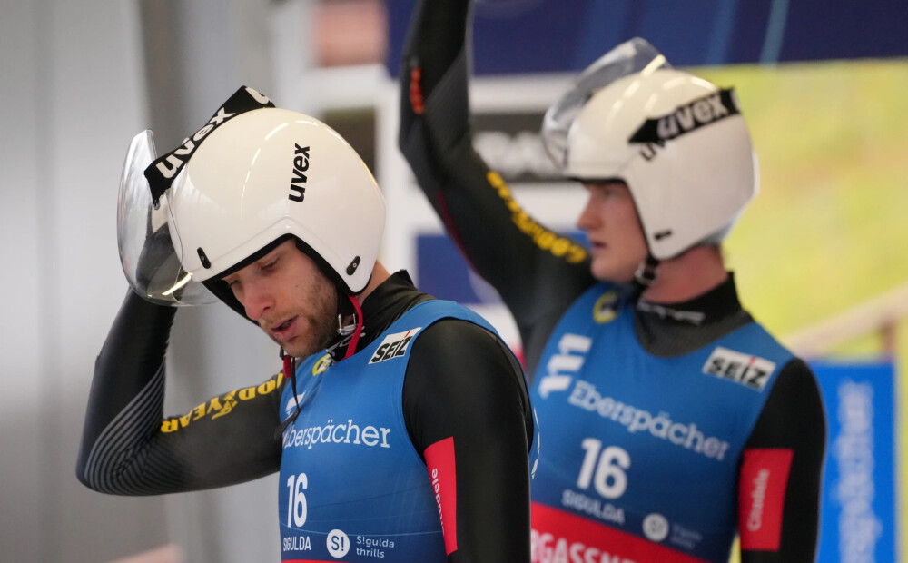 Kamaniņu braucēji Bots/Plūme izcīna trešo vietu Pasaules kausa posmā Vinterbergā