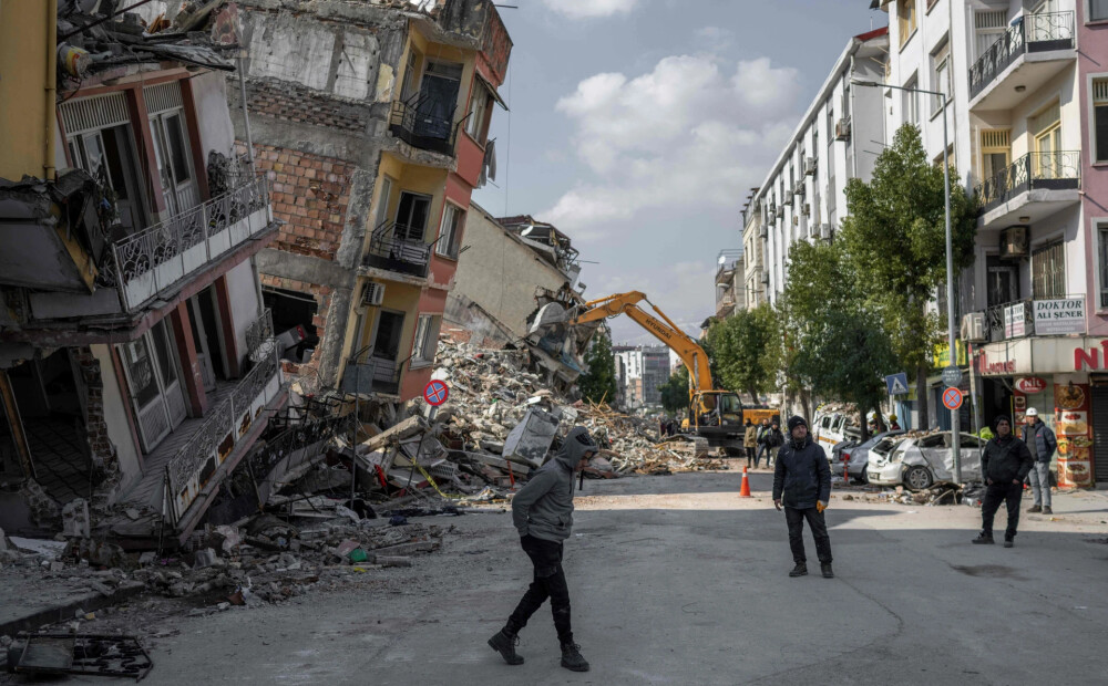 Zemestrīces upuru skaits Turcijā un Sīrijā pārsniedzis 28 000