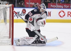 Merzļikins palīdz "Blue Jackets" pārspēt "Maple Leafs"