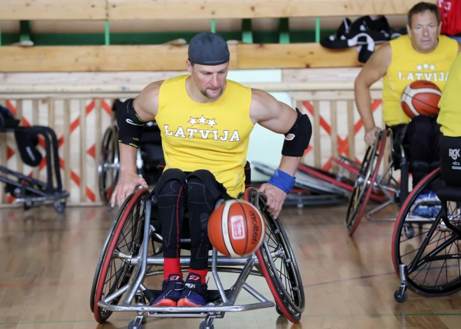 Ratiņbasketbolisti Gabranovs un Beginskis izcīna uzvaru Francijas čempionāta spēlē