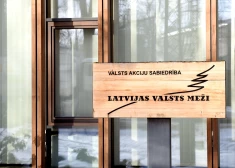 Raidījums: prokuratūra "Latvijas valsts mežus" brīdina par negodīgiem ilgtermiņa līgumiem