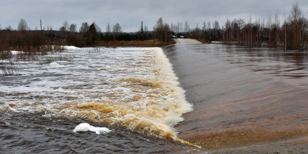 Plūdi Jēkabpilī, kur ūdens līmenis Daugavā 14. janvāra rītā sasniedzis 8,91m.