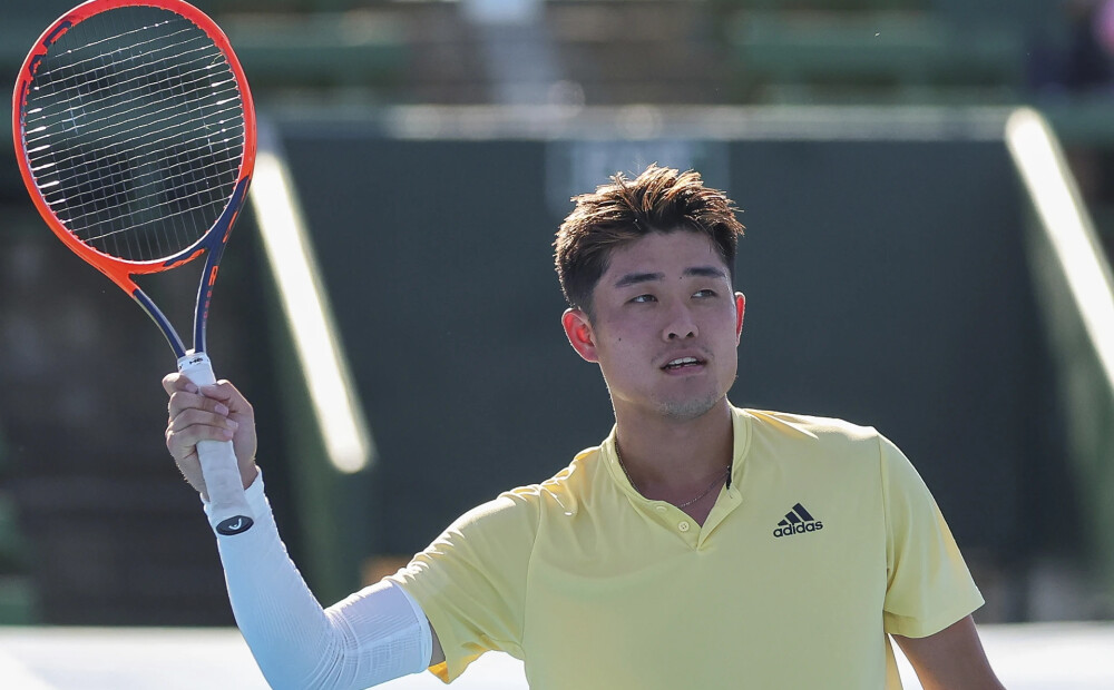 Ķīnas tenisists pirmo reizi vēsturē triumfējis ATP vienspēļu turnīrā