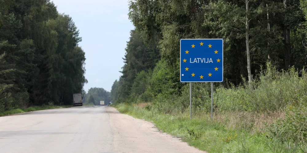 Latvijai pieaudzis eksports uz Krievijas kaimiņvalstīm; rodas jautājumi par Eiropas Savienības sankciju apiešanu