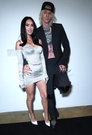 Megana Foksa un Machine Gun Kelly “Grammy” afterparty ballītē šā gada 5. februārī.