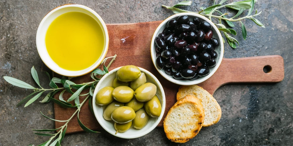Uztura speciāliste: Vidusjūras ēdienkartes karaliene ir olīveļļa