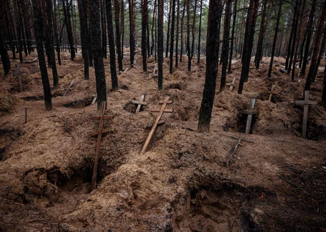 Zelenska padomnieks: Krievija ir kā siseņu bars, kas draud iznīcināt citus