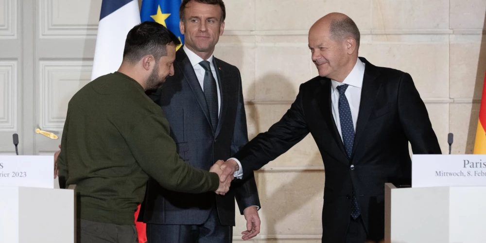Volodimirs Zelenskis Parīzē tiekas ar Olafu Šolcu un Emanuelu Makronu.