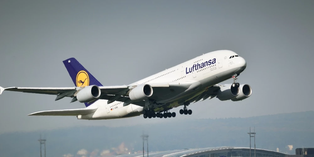 "Lufthansa" atsāk lidojumus