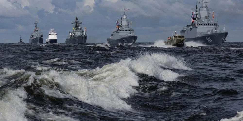 Krievijas karakuģi devušies jūrā ar taktiskajiem kodolieročiem. "Pēdējais arguments!" skaidro eksperts 