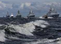 Krievijas karakuģi devušies jūrā ar taktiskajiem kodolieročiem. "Pēdējais arguments!" skaidro eksperts 