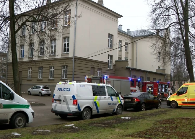 Пожар в школе в Кенгарагсе: двое детей пострадали; установить виновных помогут записи видеонаблюдения