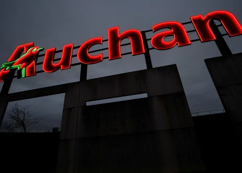 Francijas tirdzniecības gigantu "Auchan" nodēvē par "Krievijas ieroci"
