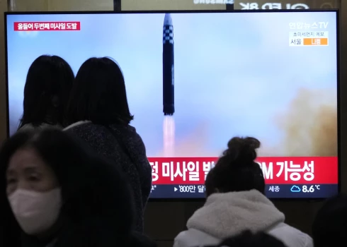 Ziemeļkoreja izšauj ballistisko raķeti   