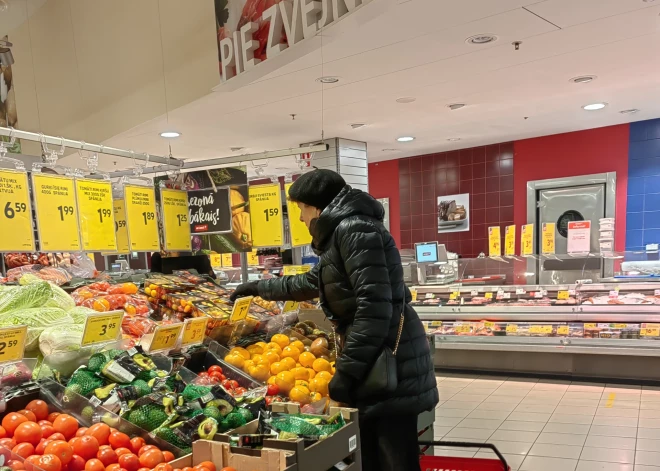 Raimonda Paula sieva gadu pēc operācijas pārvietojas aizvien uzmanīgi, taču pati gādā iepirkumus