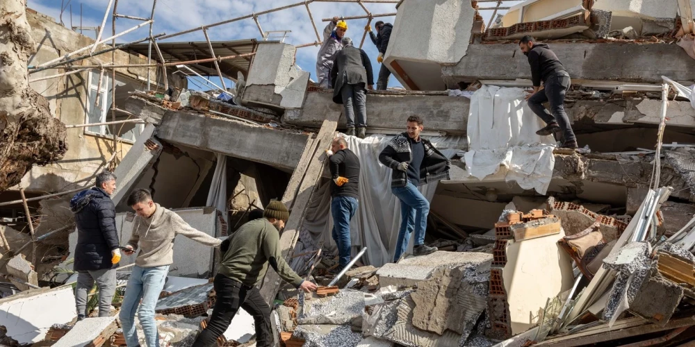 Turcijā reģistrēta vēl viena 6,4 magnitūdas stipra zemestrīce