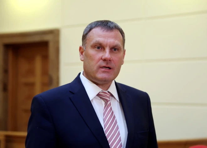 "Система образования деградирует до очень низкого уровня": Стуканс жестко раскритиковал знания кандидатов в прокуроры