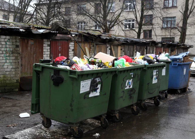 Cik daudz izmet pārtiku Rīgas skolās? To noskaidros, sverot ēdienu atkritumus