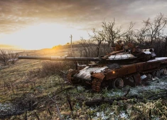 Sašauts Krievijas tanks T-72.