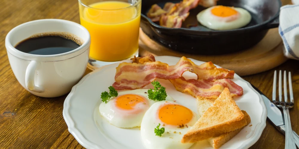 Noskaidrots labākais laiks brokastīm, lai zaudētu lieko svaru un uzlabotu vielmaiņu