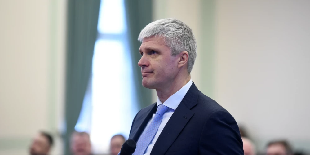 Оппозиции не удалось сместить с должности мэра Резекне Барташевича